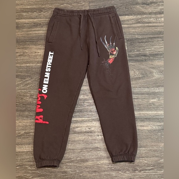 NIGHTMARE ON ELM STREET GLOVE PANTS JOGGER X SHOE PALACE LARGE - Picture 1 of 6